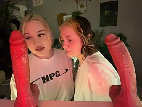 MoonIvy  online show from February 2026 06:26:01 PM