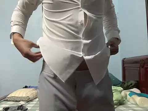 lahungdj12 online show from November 2025 04:44:01 AM