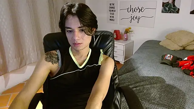 Snapshot of davoxer chatting on October 2025 04:12:01 AM davoxer online show from October 2025 04:12:01 AM