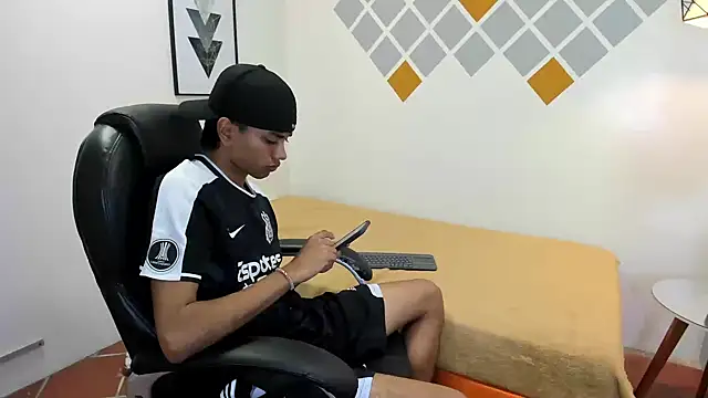 markbowie online show from October 2025 01:10:02 PM