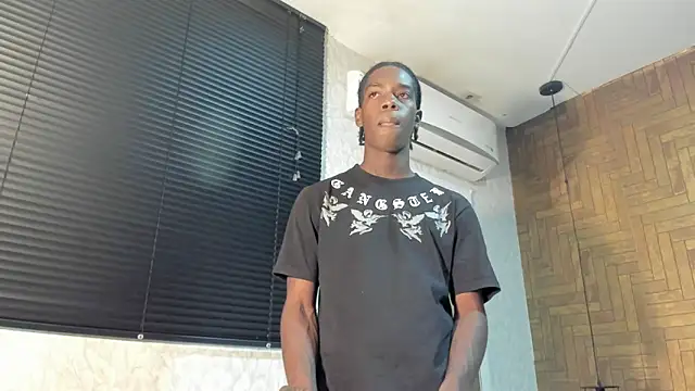 Snapshot of Cam_Brown chatting on September 2025 04:23:01 AM Cam Brown online show from September 2025 04:23:01 AM