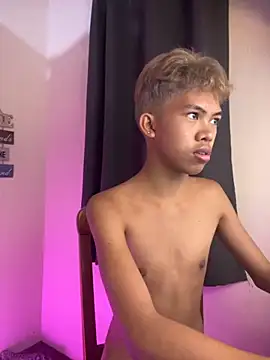 Snapshot of urcumjp chatting on November 2025 11:14:01 PM urcumjp online show from November 2025 11:14:01 PM