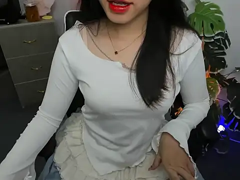 Snapshot of Xiao_cute chatting on November 2025 01:12:02 PM Xiao cute online show from November 2025 01:12:02 PM