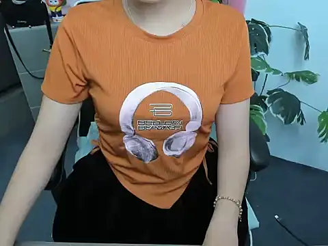 Snapshot of Xiao_cute chatting on November 2025 02:39:02 PM Xiao cute online show from November 2025 02:39:02 PM