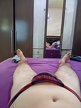 Gustavo198045 online show from April 2026 05:07:01 PM