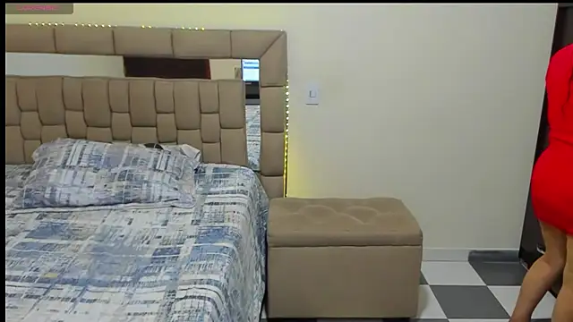 gabrielaponce11 online show from September 2025 12:00:02 AM