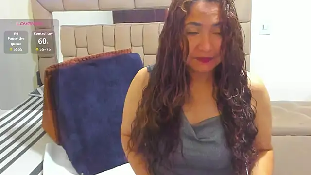 gabrielaponce11 online show from November 2025 11:58:01 PM