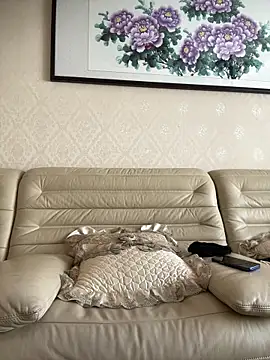 anna yngs online show from April 2026 03:06:01 AM