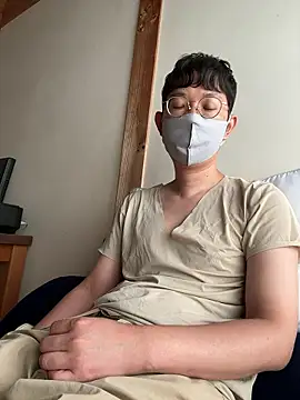 tom19899q online show from September 2025 07:21:02 AM