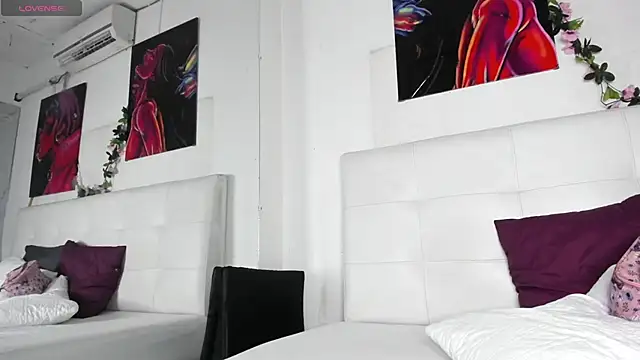 luna78hard online show from November 2025 03:07:01 AM