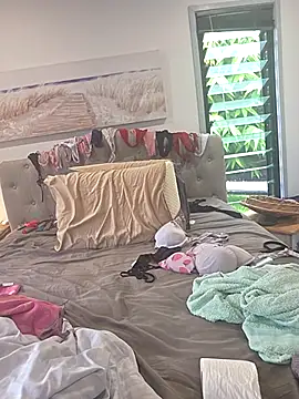 iamthepublickmasterbater online show from February 2026 10:20:02 PM