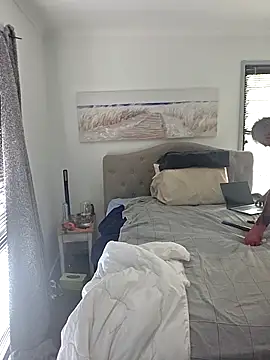 iamthepublickmasterbater online show from April 2026 12:00:01 AM