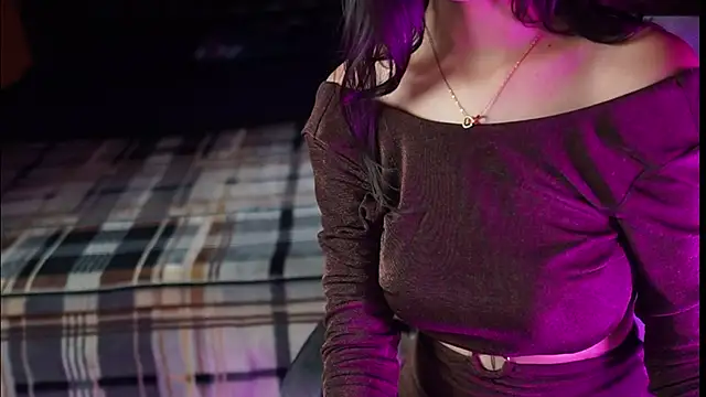 NidhiChandra online show from September 2025 05:40:01 AM