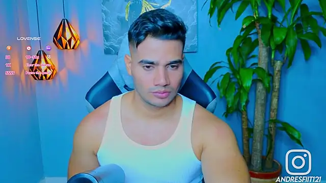 Snapshot of AndresR3 chatting on September 2025 02:45:01 AM AndresR3 online show from September 2025 02:45:01 AM