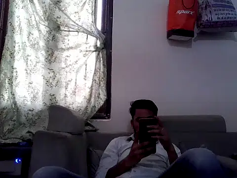 Snapshot of urdreamman chatting on April 2026 05:41:01 AM urdreamman online show from April 2026 05:41:01 AM