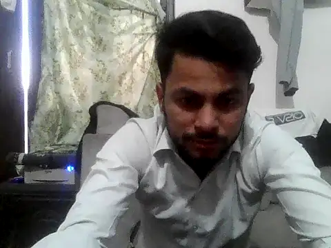Snapshot of urdreamman chatting on April 2026 01:17:02 AM urdreamman online show from April 2026 01:17:02 AM