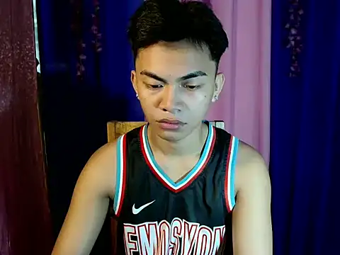 urguy marco online show from September 2025 01:11:01 AM