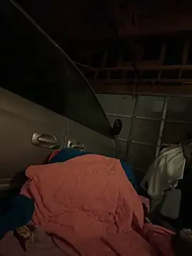 1n0nlythroat online show from November 2025 01:04:02 AM