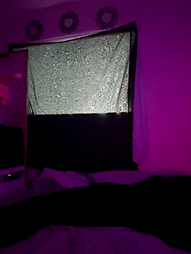 1n0nlythroat online show from November 2025 07:21:01 PM