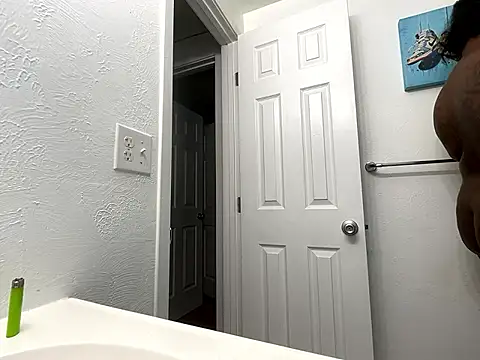 Bleuk online show from April 2026 02:20:01 PM