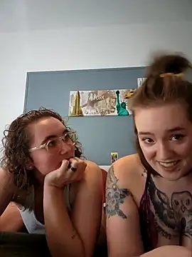 AndHerXO online show from February 2026 12:53:02 PM