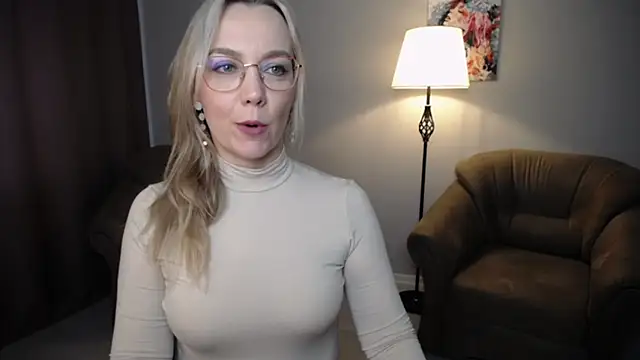 Snapshot of Ava_Elior chatting on April 2026 09:40:01 AM Ava Elior online show from April 2026 09:40:01 AM