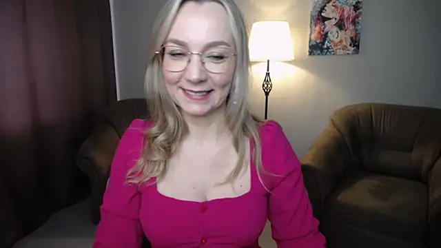 Snapshot of Ava_Elior chatting on May 2026 10:12:01 AM Ava Elior online show from May 2026 10:12:01 AM