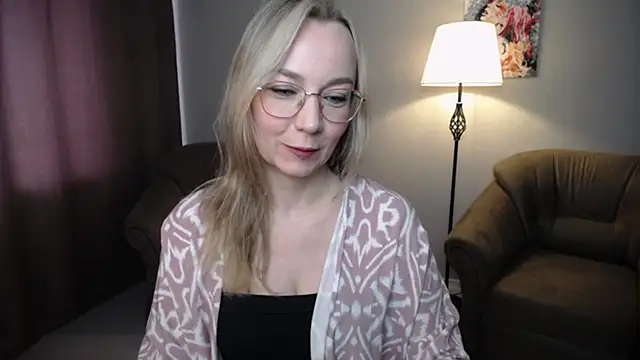 Snapshot of Ava_Elior chatting on May 2026 10:53:02 AM Ava Elior online show from May 2026 10:53:02 AM