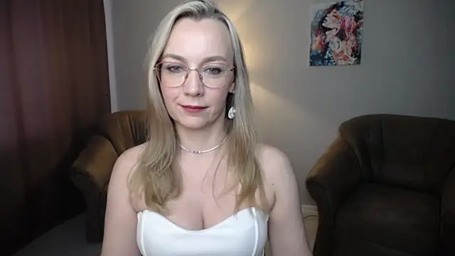 Snapshot of Ava_Elior chatting on June 2026 11:09:01 AM Ava Elior online show from June 2026 11:09:01 AM