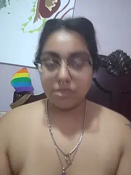 Lovelyrainn online show from November 2025 02:17:02 AM