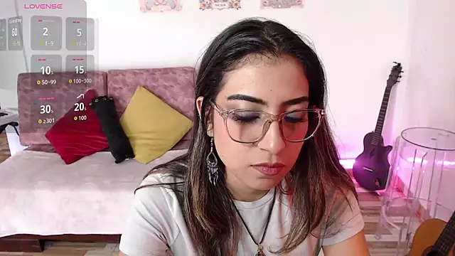 Susanahendrix online show from December 2025 06:16:01 PM