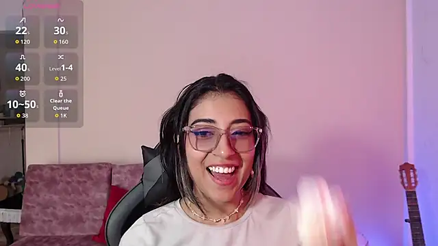 Susanahendrix online show from April 2026 09:39:33 PM