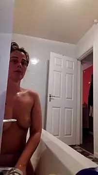 Sophrob96x online show from February 2026 12:20:01 AM