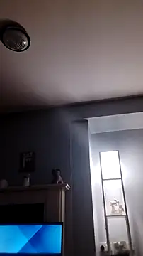 Sophrob96x online show from April 2026 07:33:02 PM