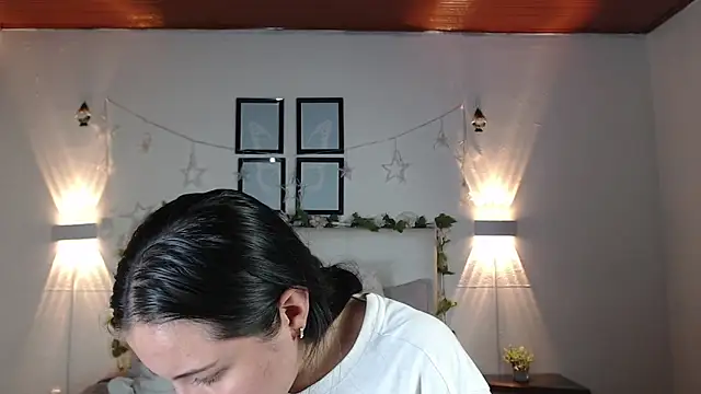 Megan 05  online show from March 2026 09:27:02 PM