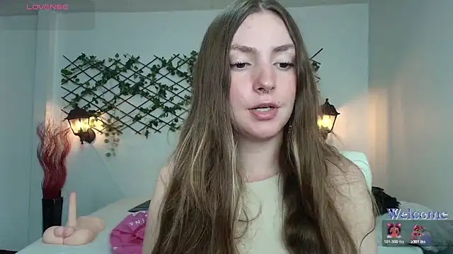 velvet  moon online show from April 2026 02:03:01 AM