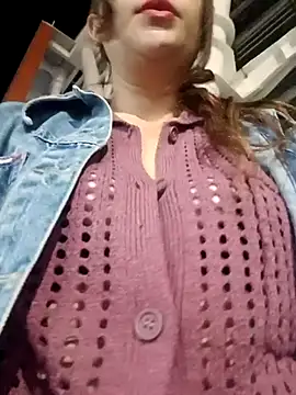 Snapshot of miss_berlyn chatting on September 2025 03:11:01 AM miss berlyn online show from September 2025 03:11:01 AM