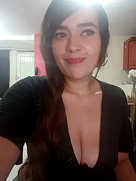 Snapshot of miss_berlyn chatting on December 2025 01:32:01 AM miss berlyn online show from December 2025 01:32:01 AM