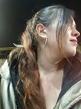 Snapshot of miss_berlyn chatting on December 2025 02:31:01 AM miss berlyn online show from December 2025 02:31:01 AM