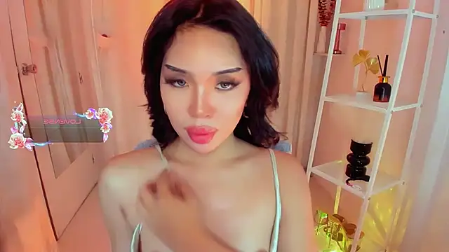 Snapshot of MS_LUNA chatting on December 2025 12:29:01 AM MS LUNA online show from December 2025 12:29:01 AM