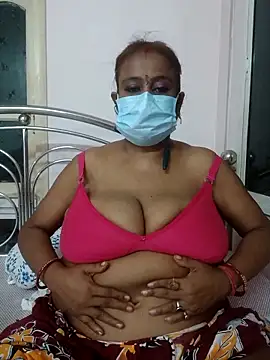 Snapshot of Barna_Love chatting on October 2025 06:32:01 PM Barna Love online show from October 2025 06:32:01 PM