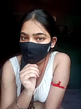 Snapshot of Snehabeauti chatting on October 2025 04:10:02 AM Snehabeauti online show from October 2025 04:10:02 AM