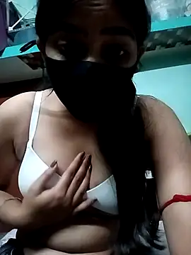 Snapshot of Snehabeauti chatting on October 2025 05:24:02 PM Snehabeauti online show from October 2025 05:24:02 PM