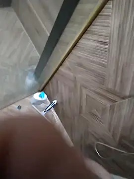 Snapshot of Pio185 chatting on November 2025 05:12:01 PM Pio185 online show from November 2025 05:12:01 PM