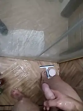 Snapshot of Pio185 chatting on November 2025 09:36:01 PM Pio185 online show from November 2025 09:36:01 PM