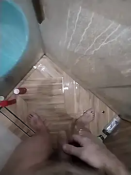 Snapshot of Pio185 chatting on December 2025 09:57:01 PM Pio185 online show from December 2025 09:57:01 PM