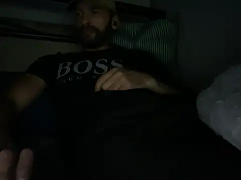 Snapshot of majorb121 chatting on November 2025 08:22:02 PM majorb121 online show from November 2025 08:22:02 PM