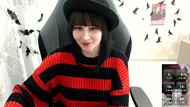 Snapshot of MistyDark chatting on October 2025 10:41:01 AM MistyDark online show from October 2025 10:41:01 AM