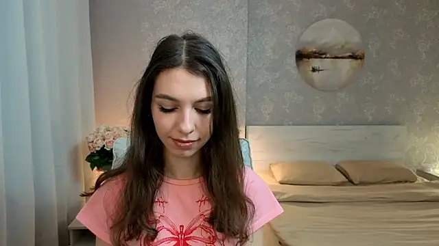 Snapshot of KellyShines chatting on September 2025 11:09:02 PM KellyShines online show from September 2025 11:09:02 PM