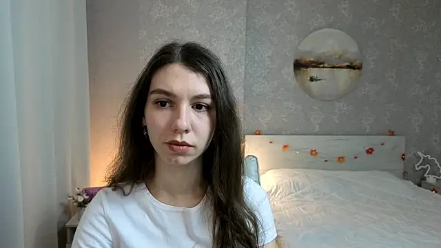 Snapshot of KellyShines chatting on November 2025 11:46:01 AM KellyShines online show from November 2025 11:46:01 AM